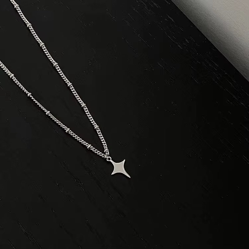 Celestial Glow Star Choker – Minimal Edge, Maximum Magic