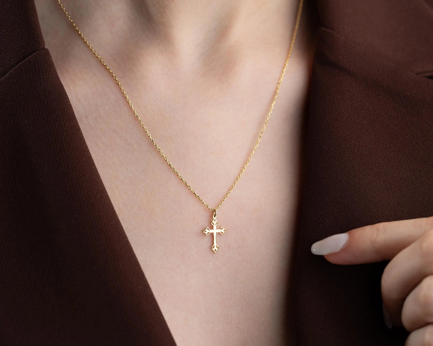 Grace & Glow Cross Necklace – Faith Wrapped in Pure Elegance